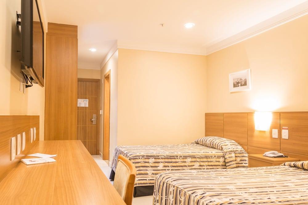 Atlântico Business Centro 4*