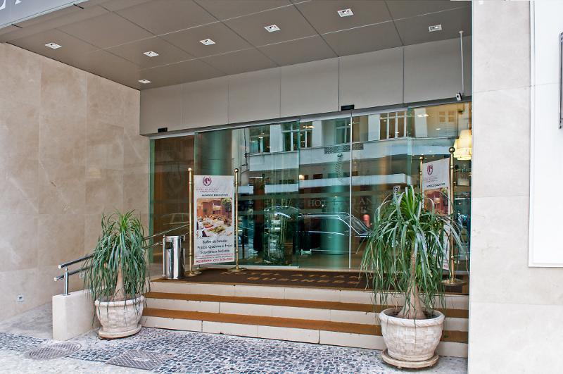 Atlântico Business Centro 4*